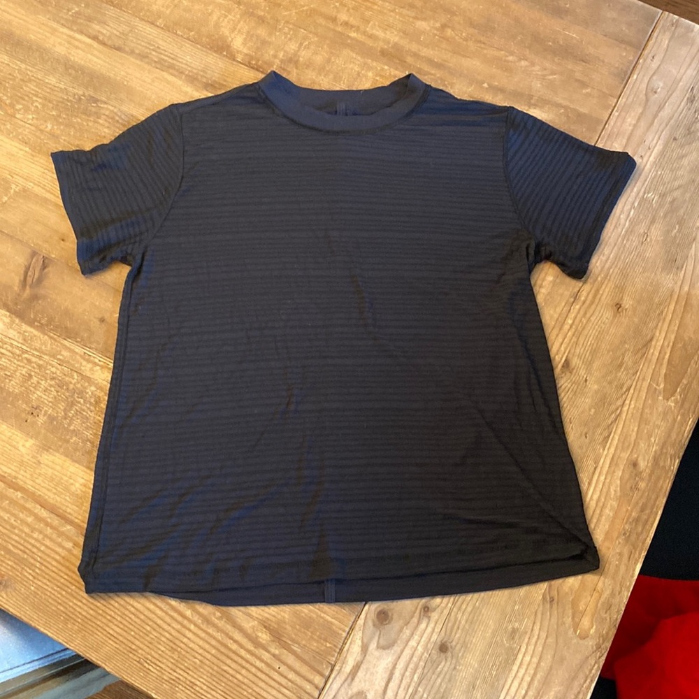 Lululemon boyfriend Tee